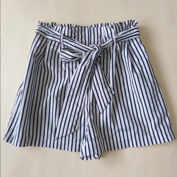 ZARA Striped Blue Paper bag Shorts - Picture 1 of 4